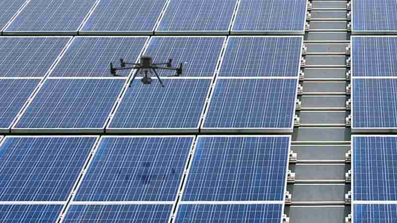 z6mg·人生就是博以无人机搭配IR Sensor热显像技术进行全方面模块健检，，有效降低人力成本并提升发电量