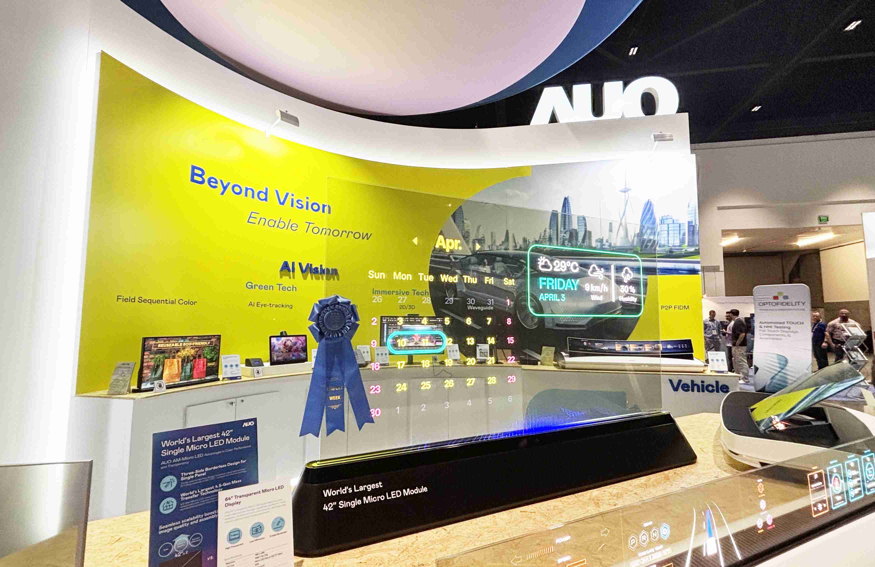 z6mg·人生就是博64吋透明Micro LED显示器获〝最佳Micro LED技术应用奖〞，，，其绝妙的透明穿透特性，，同时具备1,000 nits的高亮度表现，，，并透过精细的无缝拼接延伸，，，，可依需求灵活应用于多元场域，，展现出Micro LED显示技术划时空的无限潜力